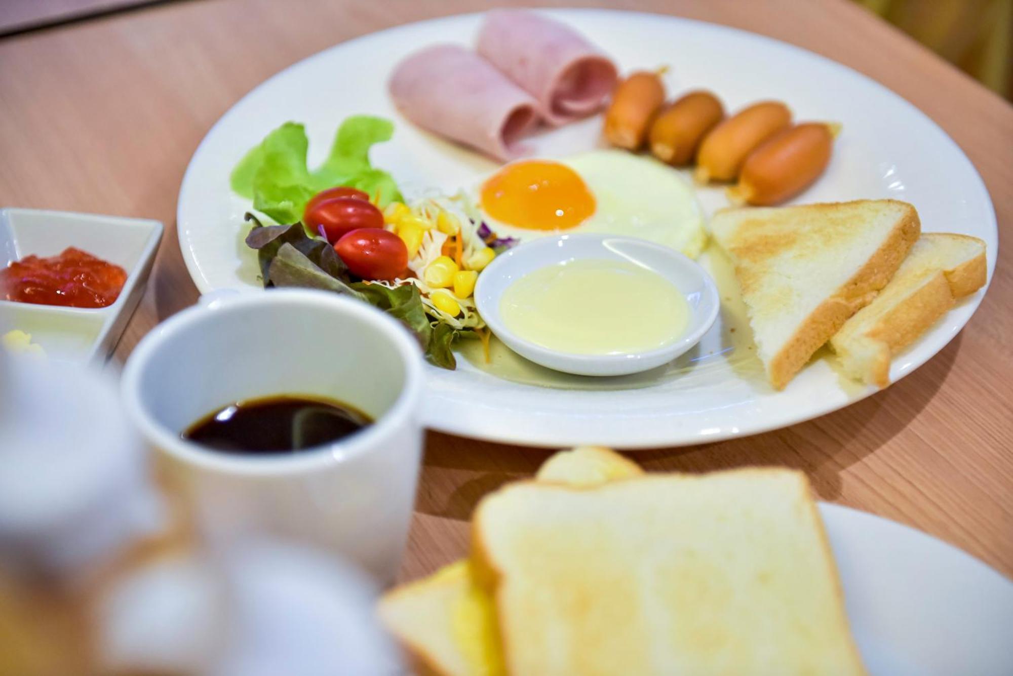The Proud Exclusive Hotel-Sha Plus Nakhon Pathom Buitenkant foto