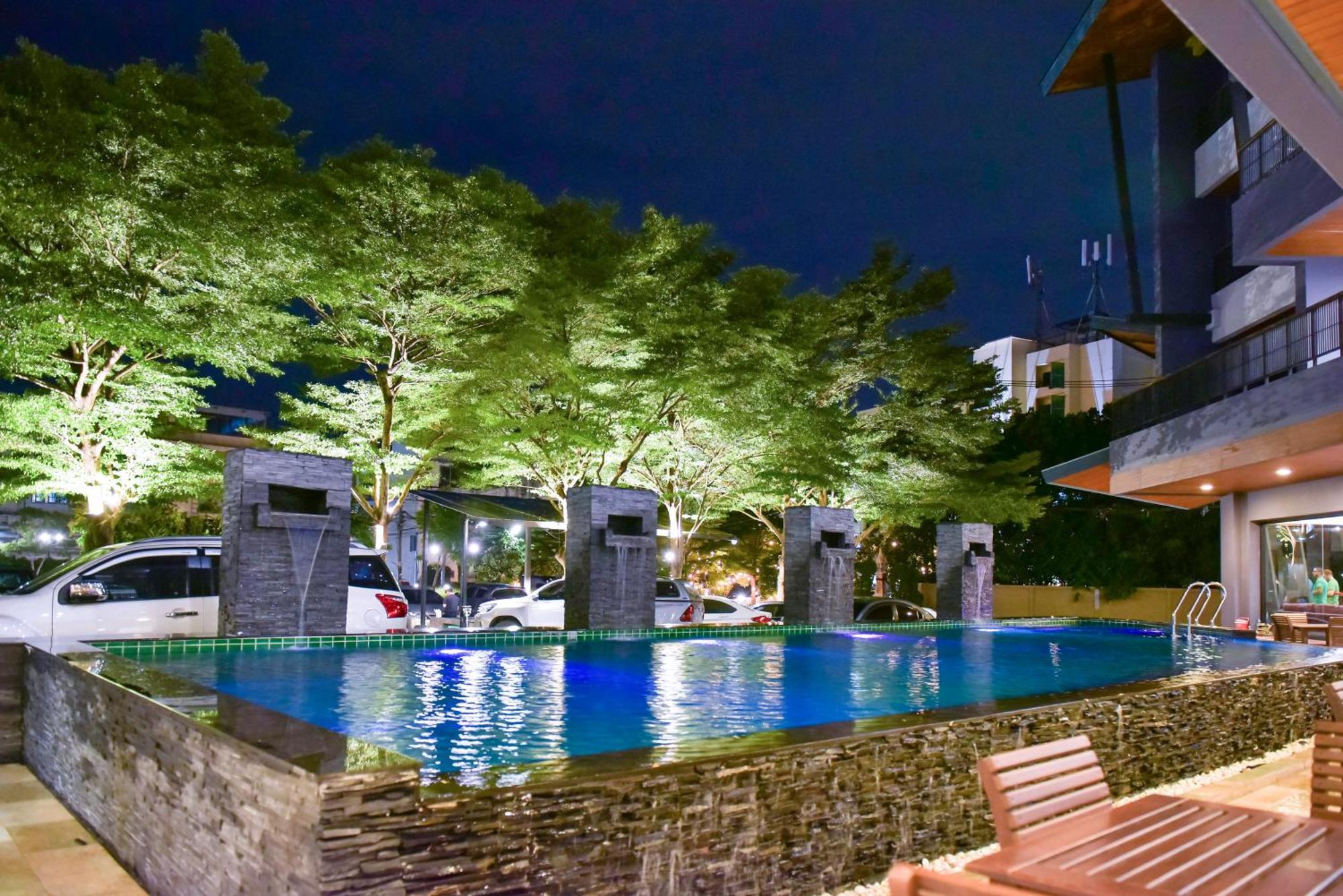 The Proud Exclusive Hotel-Sha Plus Nakhon Pathom Buitenkant foto