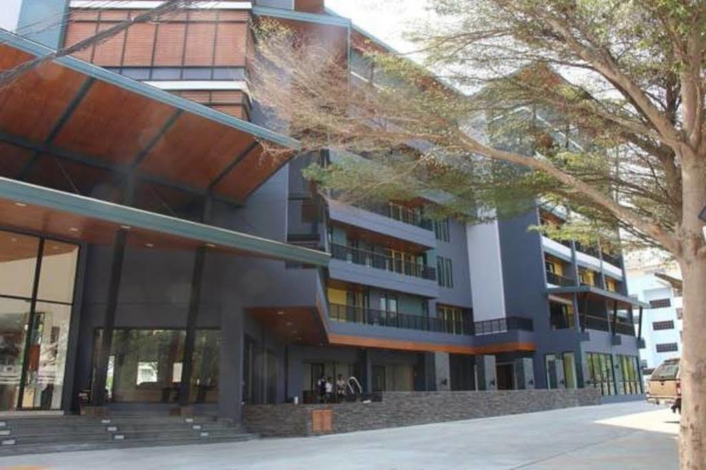 The Proud Exclusive Hotel-Sha Plus Nakhon Pathom Buitenkant foto